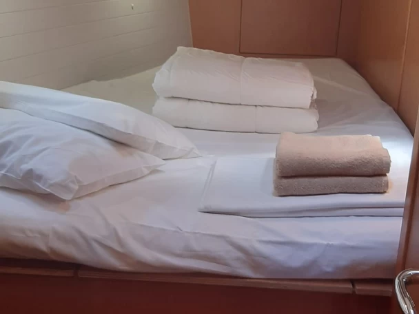 Yacht charter Trogir cheap Cruiser 45