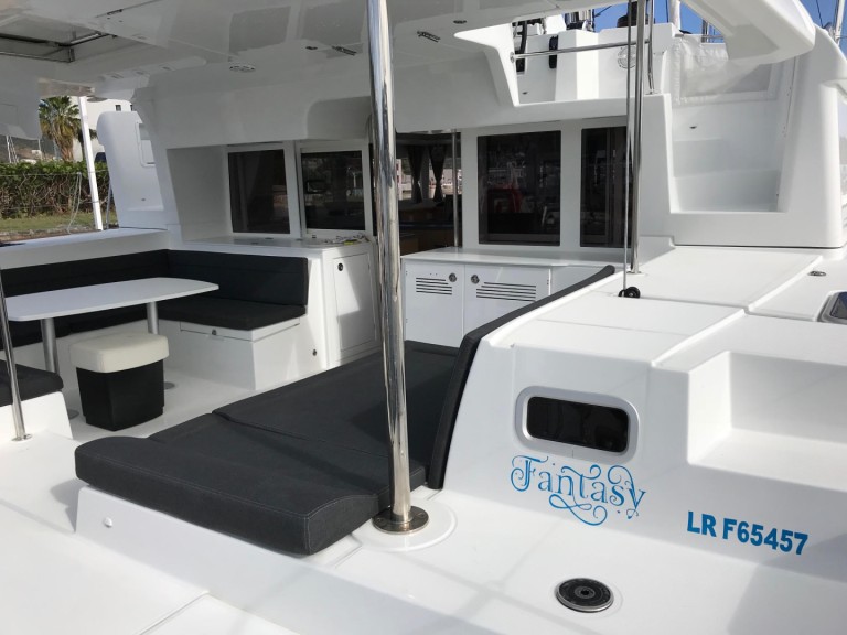 Yacht charter Préveza cheap Lagoon 450