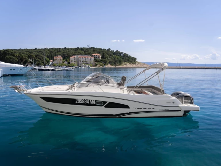 Motorboat for rent Makarska at the best price