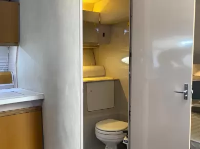 Luxury Yacht rental with or without captain Sea Ray Venice