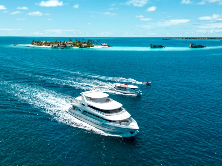 Rent a  Luxury Motor Yacht  Malé