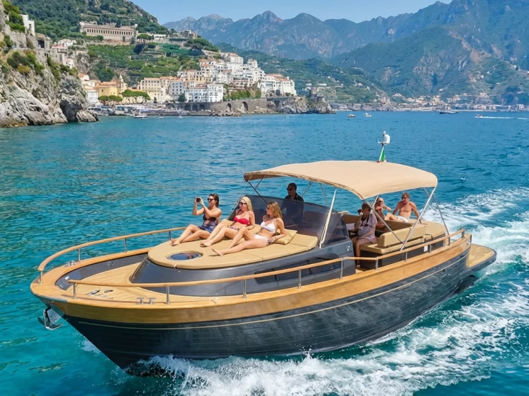 Nautica Esposito  Positano 32 in Capri on SamBoat