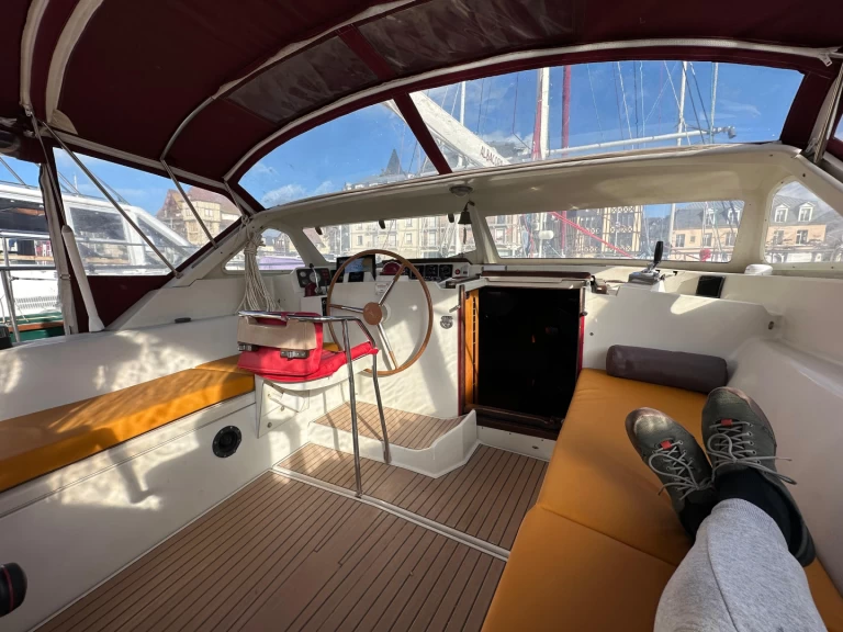 Bareboat Rental Sailboat Amel with a boat licence