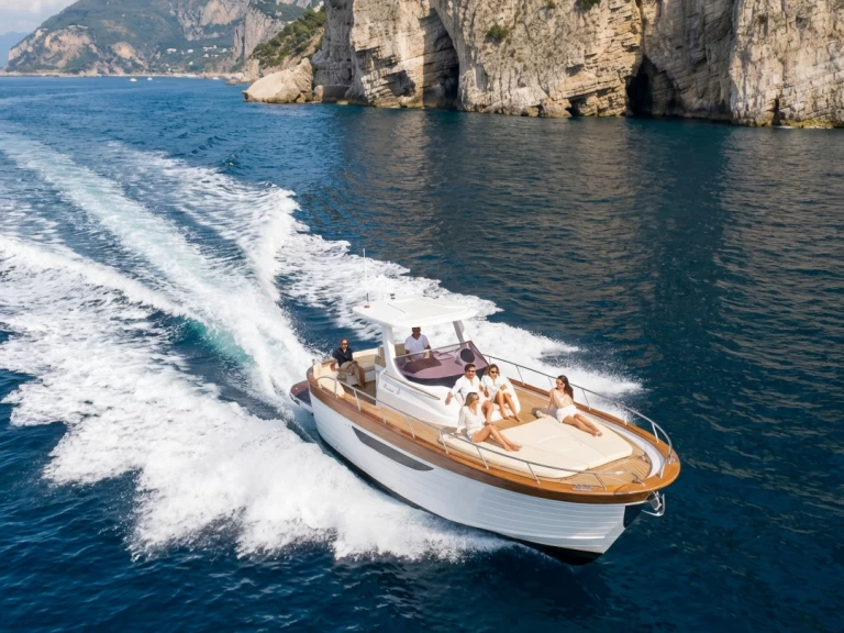 Yacht charter Sorrento cheap Libeccio 32WA