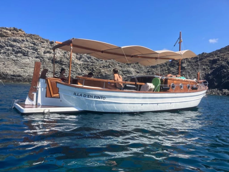 Motorboat rental in Mahón - Capeador llaut menorquin