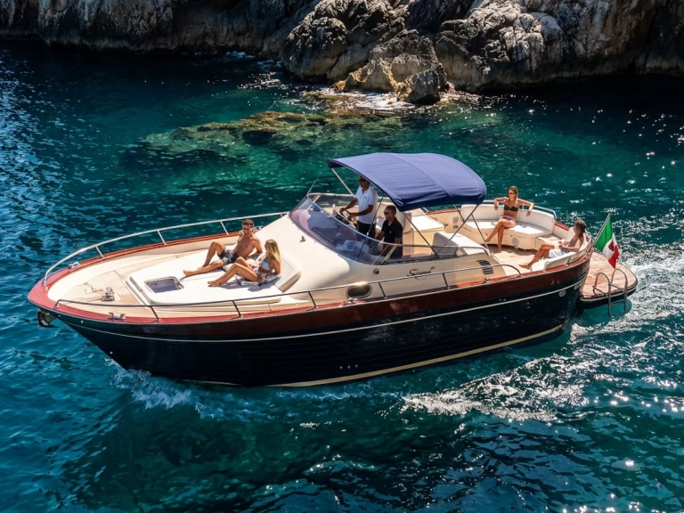 Motorboat for rent Amalfi at the best price