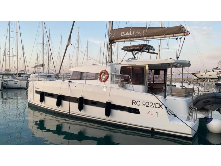 Catamaran for rent Capo d'Orlando at the best price