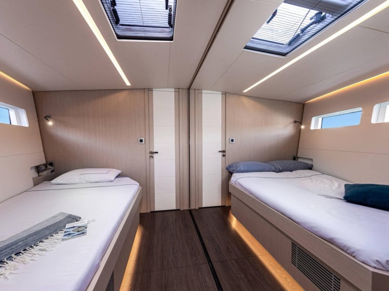 Jeanneau Jeanneau 60 in Brindisi on SamBoat