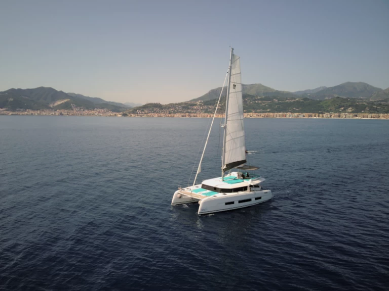 Dufour Dufour Catamarans 48 Sail in Cecina on SamBoat