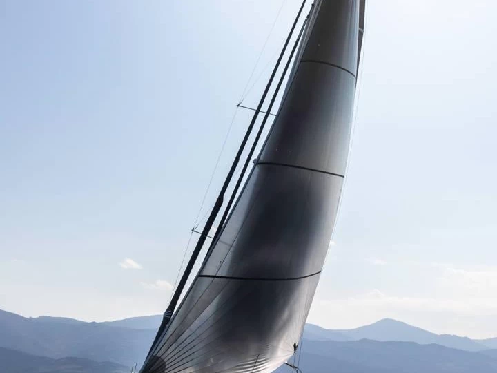 Rent a Jeanneau Jeanneau 60 Brindisi