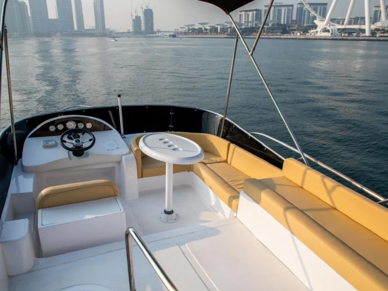 Motorboat rental with or without captain Hatteras Dubai Marina