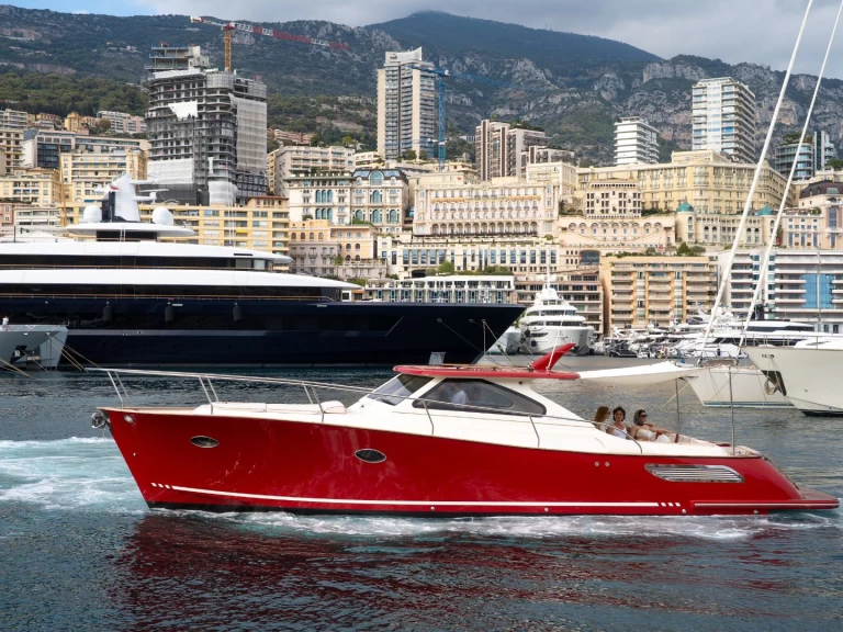 Gagliotta Lobster 35  in Golfe-Juan on SamBoat