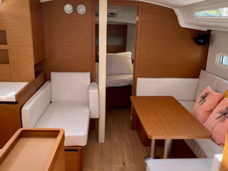 Jeanneau Sun Odyssey 410 (2023) charter bareboat or captained in  Lefkáda