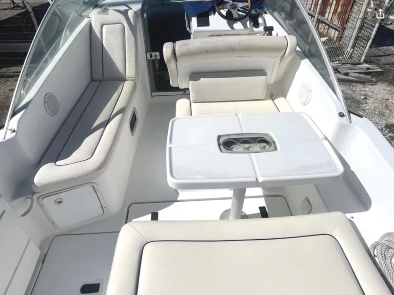 Motorboat rental in Bormes-les-Mimosas - Bénéteau Flyer 701