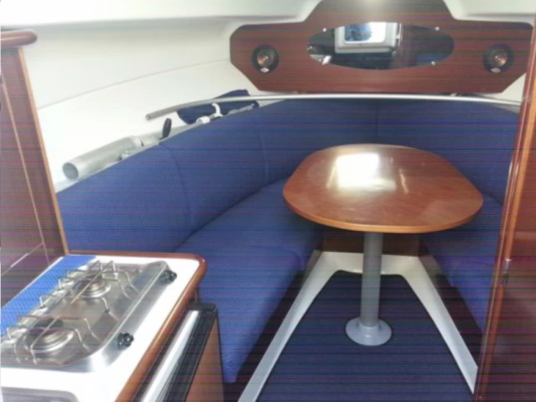 Motorboat rental with or without captain Bénéteau Bormes-les-Mimosas