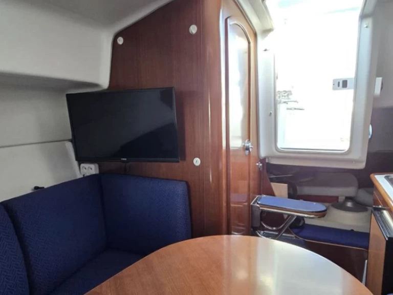 Motorboat for rent Bormes-les-Mimosas at the best price