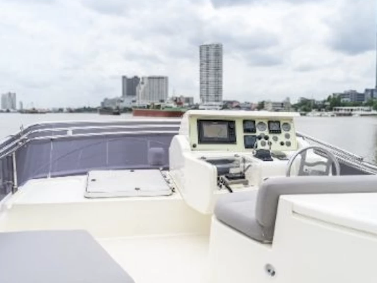 Motorboat rental with or without captain Ferretti Bang Kho Laem