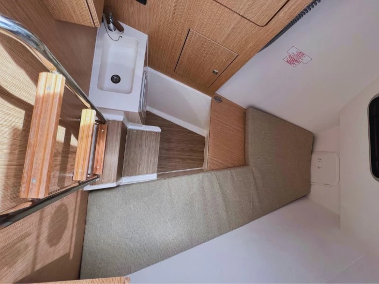 Boat rental Bavaria Bavaria C50 in Cecina on Samboat