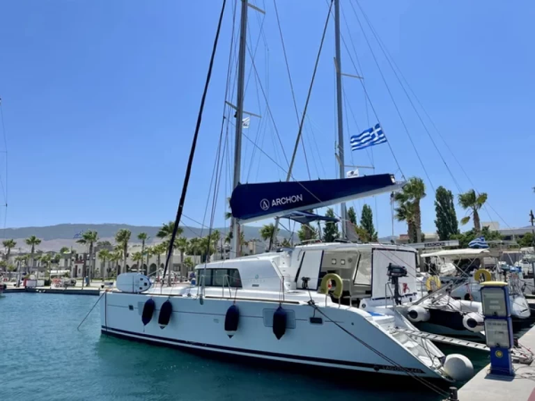 Yacht charter Préveza cheap Lagoon 440