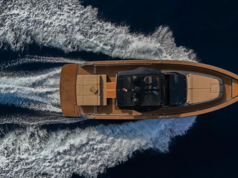 Rent a Pardo Yachts Pardo 43 Beaulieu-sur-Mer