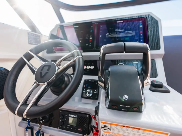 Motorboat rental in Roses - Navan S30