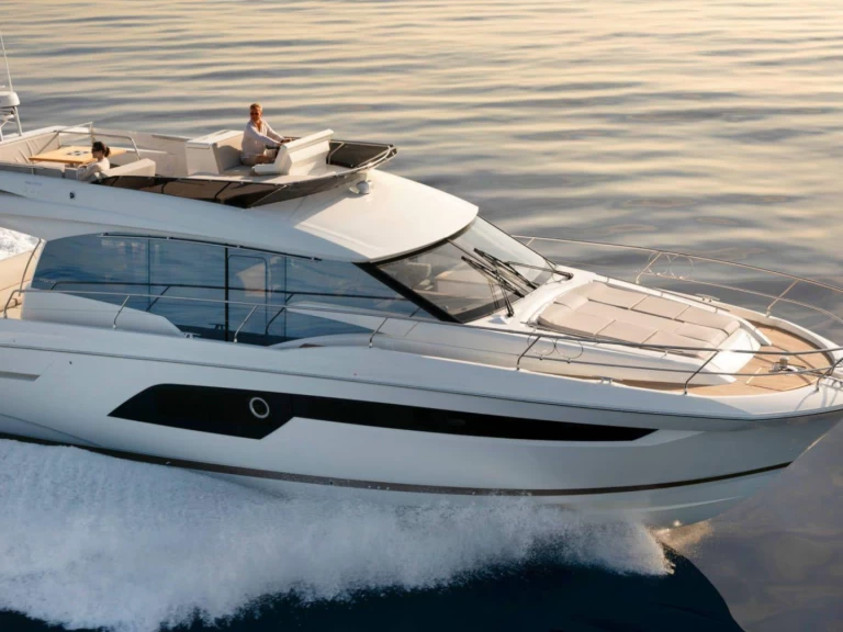 Bareboat Rental Motorboat Prestige Yachts with a boat licence