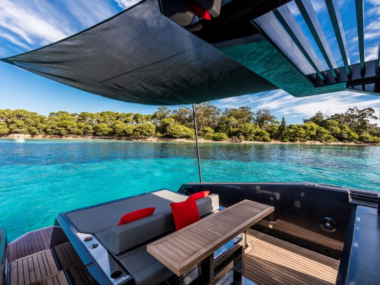 Mazu Yachts 42 in Monaco on SamBoat