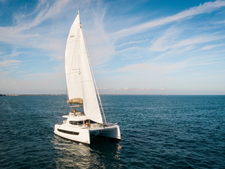 Bali Bali 4.6 charter bareboat or captained in  Saint-Mandrier-sur-Mer