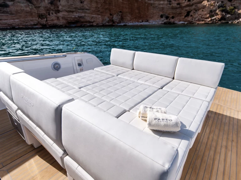 Pardo Yachts Pardo 38 in Monaco on SamBoat