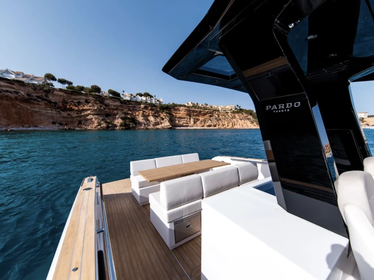 Rent a Pardo Yachts Pardo 38 Monaco