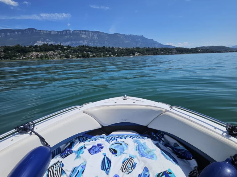 Four Winns Horizon 210 charter bareboat or captained in  Aix-les-Bains