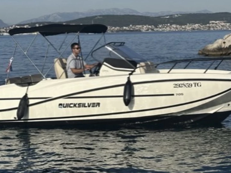 Quicksilver 705 Open charter bareboat or captained in  Seget Vranjica
