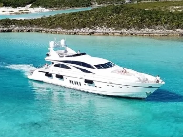 Yacht charter Miami cheap Leopard 105
