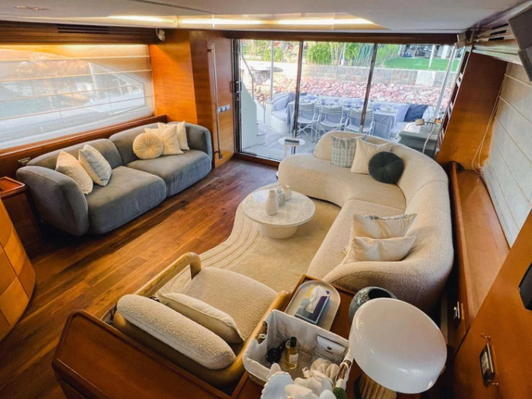 Azimut El Gabo in Puerto Vallarta on SamBoat