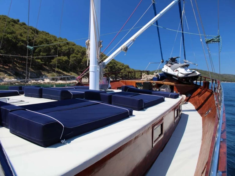 Yacht charter Croatia cheap BARBA