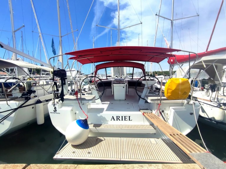 Bareboat Rental Sailboat Bénéteau with a boat licence