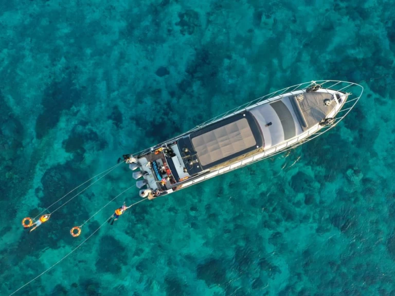 Accura 55 in Kota Denpasar on SamBoat