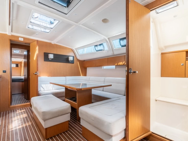 Yacht charter Rhodes (City) cheap Cruiser 41