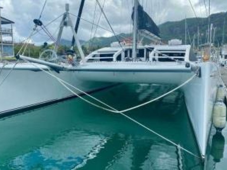 Rent a Sea Tribe Yachts Sea-Tribe DH550 Mahé