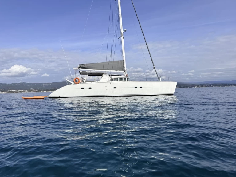 Lagoon Lagoon 570 in Ajaccio on SamBoat