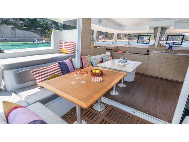 Rent a Lagoon Lagoon 38 Furnari