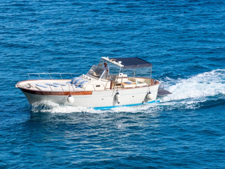 Bareboat Rental Motorboat Gozzo with a boat licence