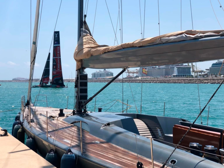 Sailboat rental in Barcelona - Maxi 65