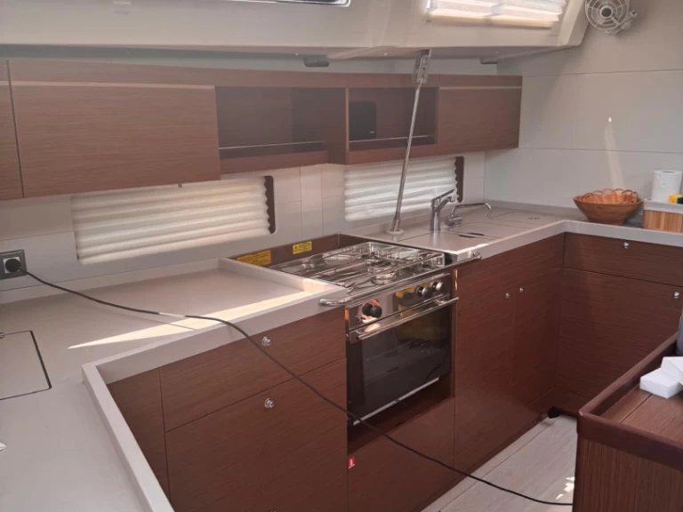 Boat rental Bénéteau Oceanis 46.1 in Split on Samboat