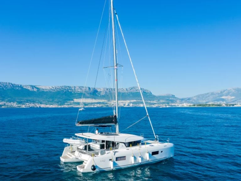 Catamaran rental with or without captain Lagoon Kaštela