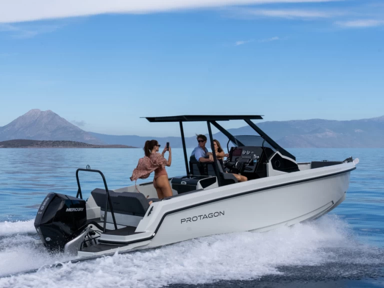 Motorboat rental with or without captain Protagon Gaios
