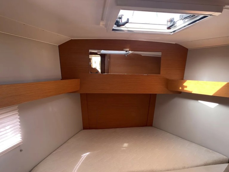 Bareboat Rental Sailboat Dufour with a boat licence