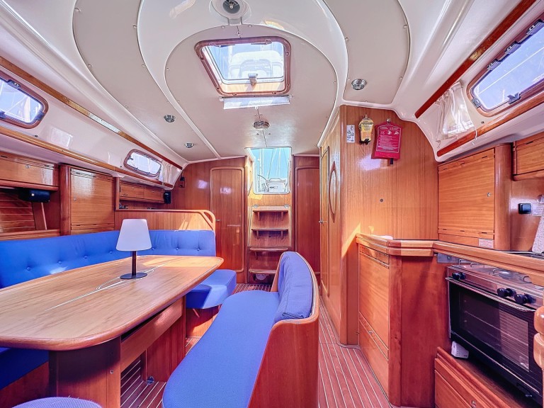 Yacht charter Salamina cheap Bavaria 42