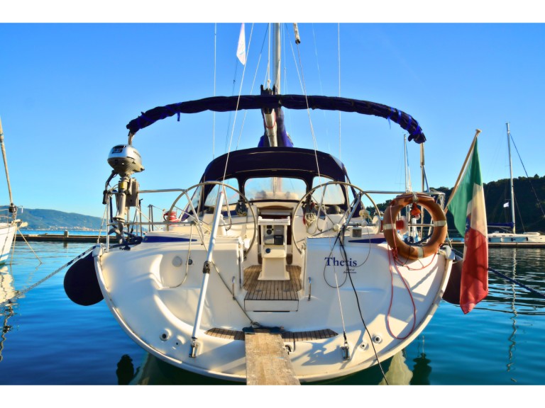 Bareboat Rental Sailboat Bavaria with a boat licence
