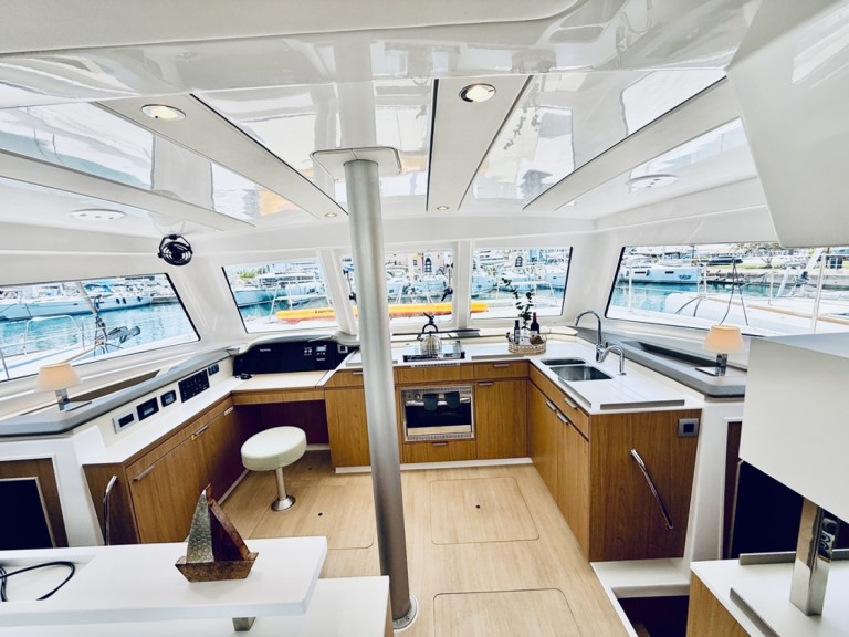 Bareboat Rental Catamaran Bali with a boat licence